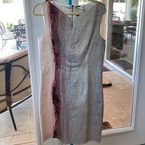 NWT - Elie Tahari vertical ombré print sleeveless dress, fully lined. Size 12.